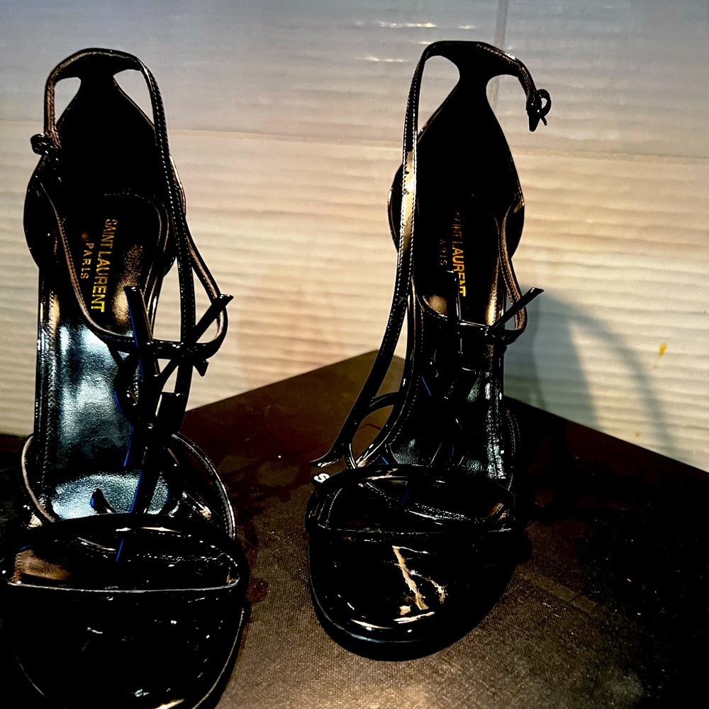 Saint Laurent
Opyum YSL Patent Ankle-Strap Sandals Size 42 Worn 2